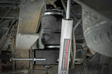 Load image into Gallery viewer, Air Spring Kit w/compressor | Wireless Controller | Ford F-250/F-350 Super Duty (05-16)