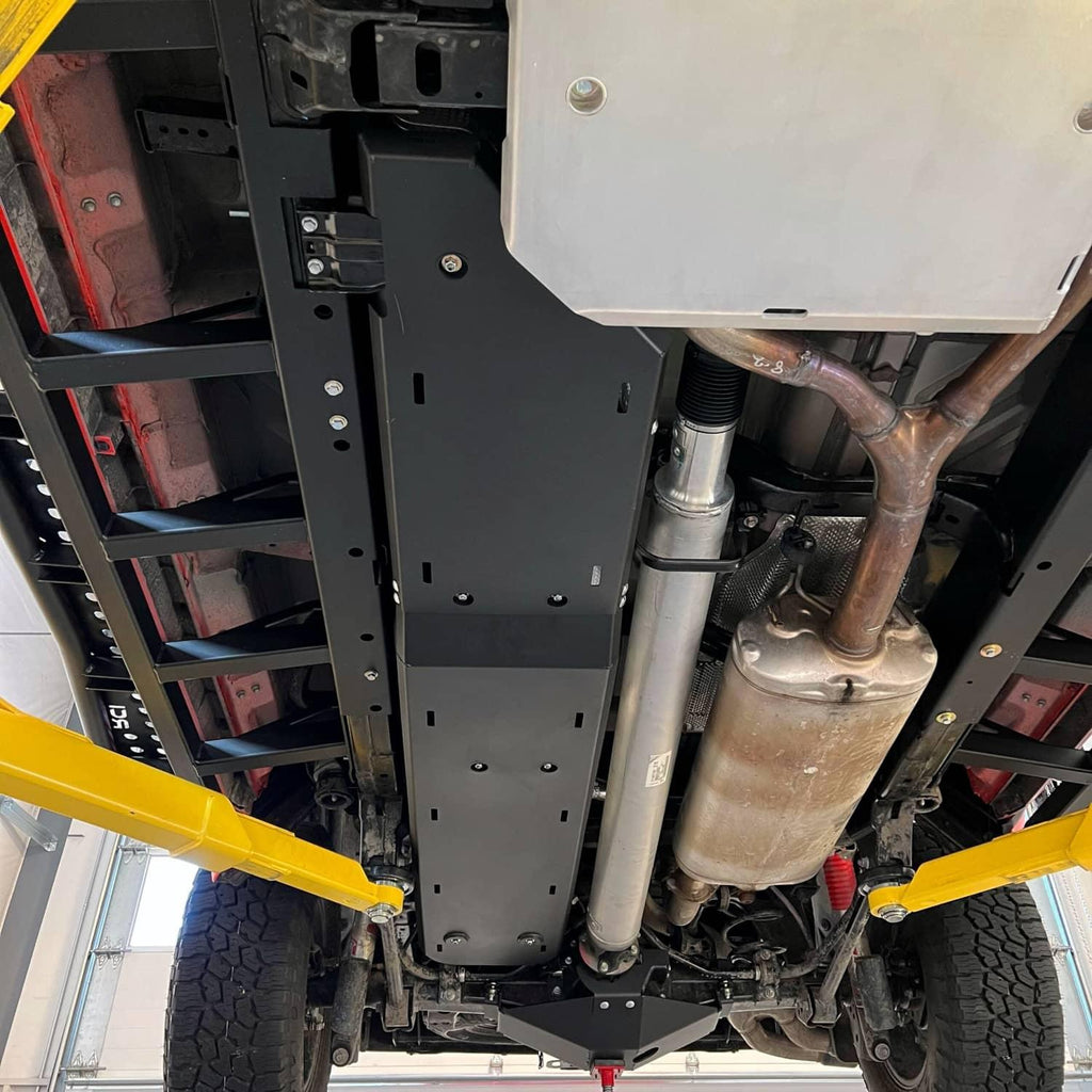 RCI-TUN-22-FUEL-CMLB_02.jpg