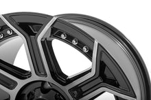 Load image into Gallery viewer, Rough Country 89 Series Wheel | One-Piece | Black Machined Gun Metal | 17x9 | 6x5.5 | -12mm