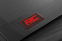 Load image into Gallery viewer, Hard Tri-Fold Flip Up Bed Cover | 6' Bed | Chevy/GMC Canyon/Colorado (15-24)