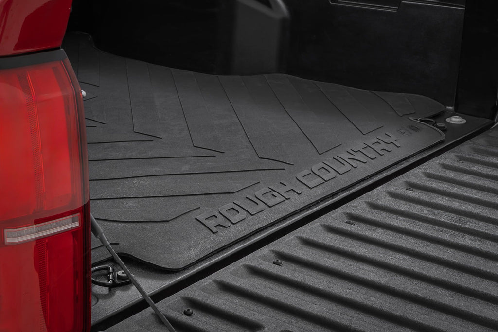 Bed Mat | 5' Bed | RC Logo | Toyota Tacoma 2WD/4WD (2024-2026)