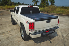 Load image into Gallery viewer, Hard Low Profile Bed Cover | 5'9" Bed | No Rail Caps | Chevy/GMC 1500 (07-13)