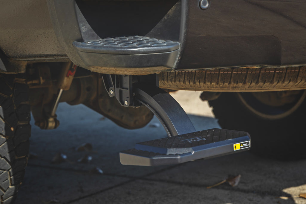 Retractable Bed Step | Manual Pull | Chevy/GMC 2500HD/3500HD (15-19)