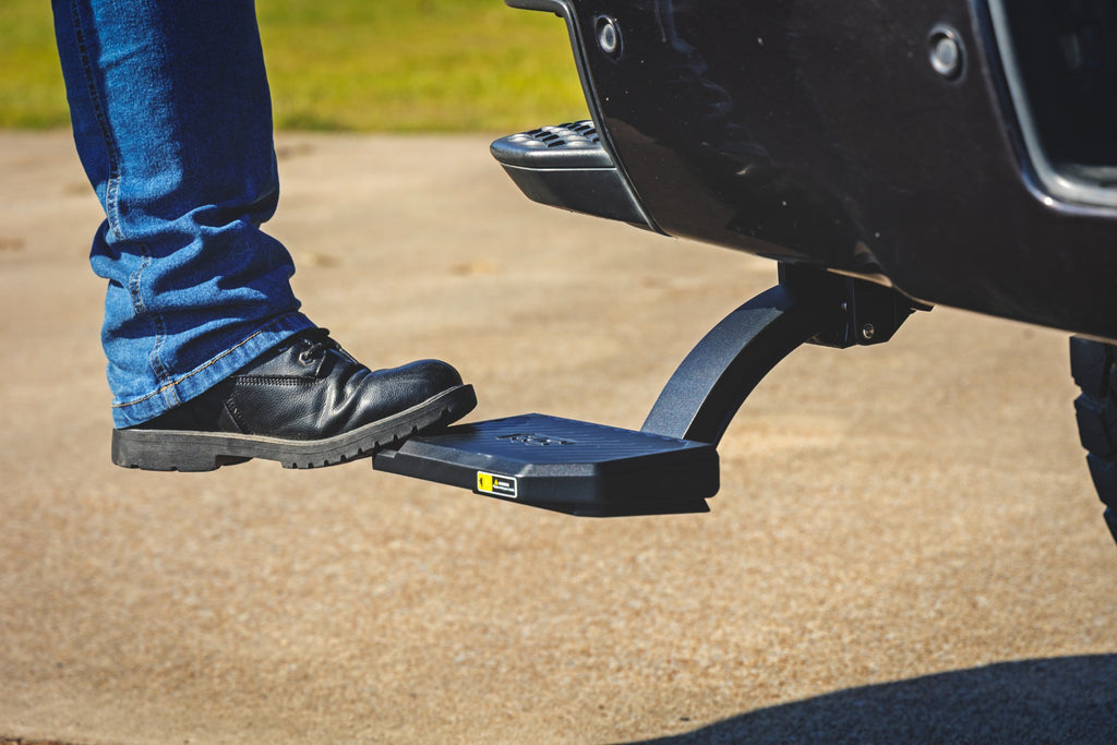 Retractable Bed Step | Manual Pull | Chevy/GMC 2500HD/3500HD (15-19)