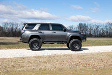 Load image into Gallery viewer, Rough Country 85 Series Wheel | Simulated Beadlock | Gunmetal Gray/Black | 17x9 | 6x5.5 | -12mm